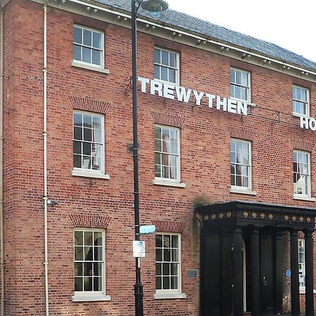 Отель The Trewythen Лланидлос Экстерьер фото